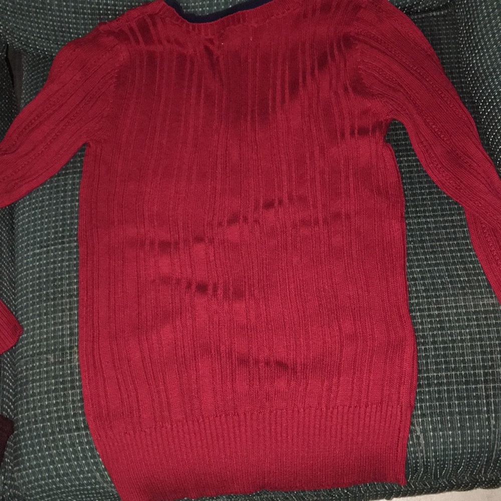 Red Sweater - Picture 4 of 4